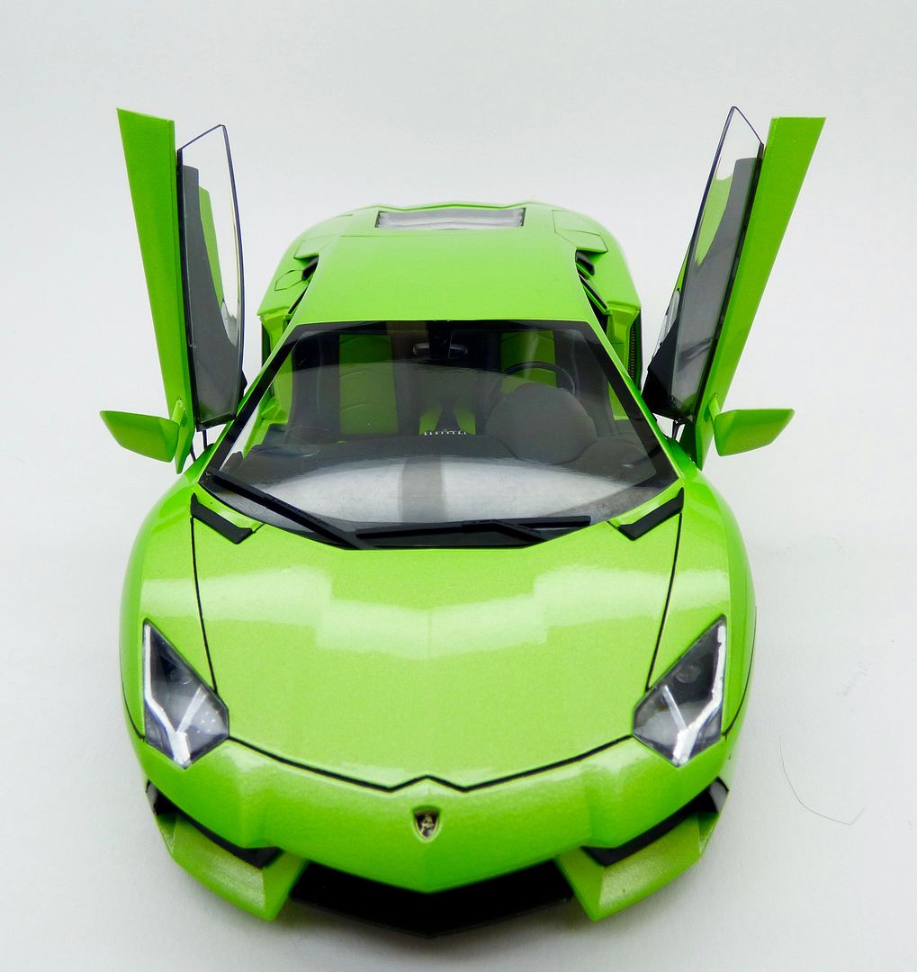 Pauls's 1/24 Aoshima Aventador LP700 International Scale